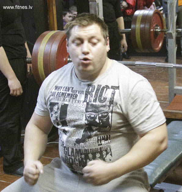 http://www.fitnes.lv/news/foto2/Oleg_0006.jpg