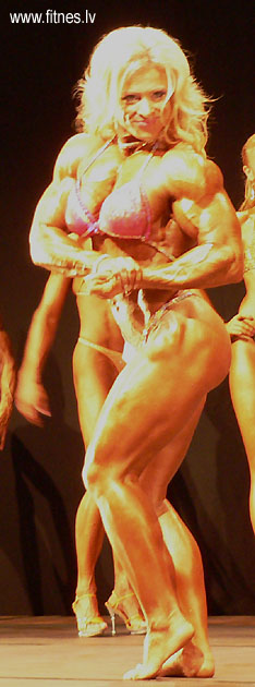 http://www.fitnes.lv/news/foto2/woman_bodybuilding_800.jpg