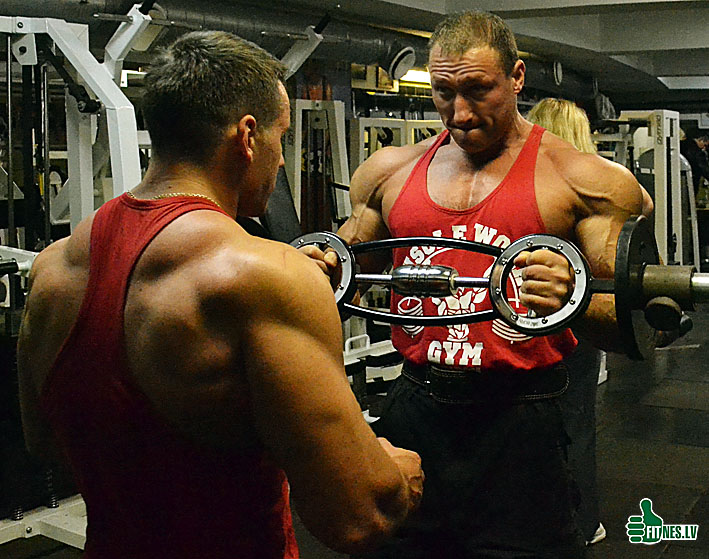 http://www.fitnes.lv/news/foto3/bodybuilding_training_0042.jpg